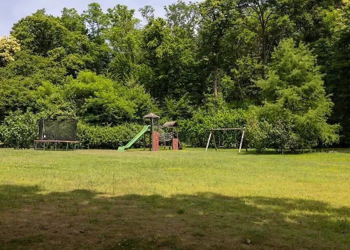 Italian Lakes With Heated Pool Villa