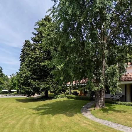 Italian Lakes With Heated Pool Вилла